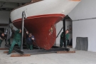 Jacht Opty opuszcza Gdynię